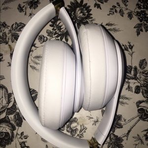 Beats Headphones 🎧